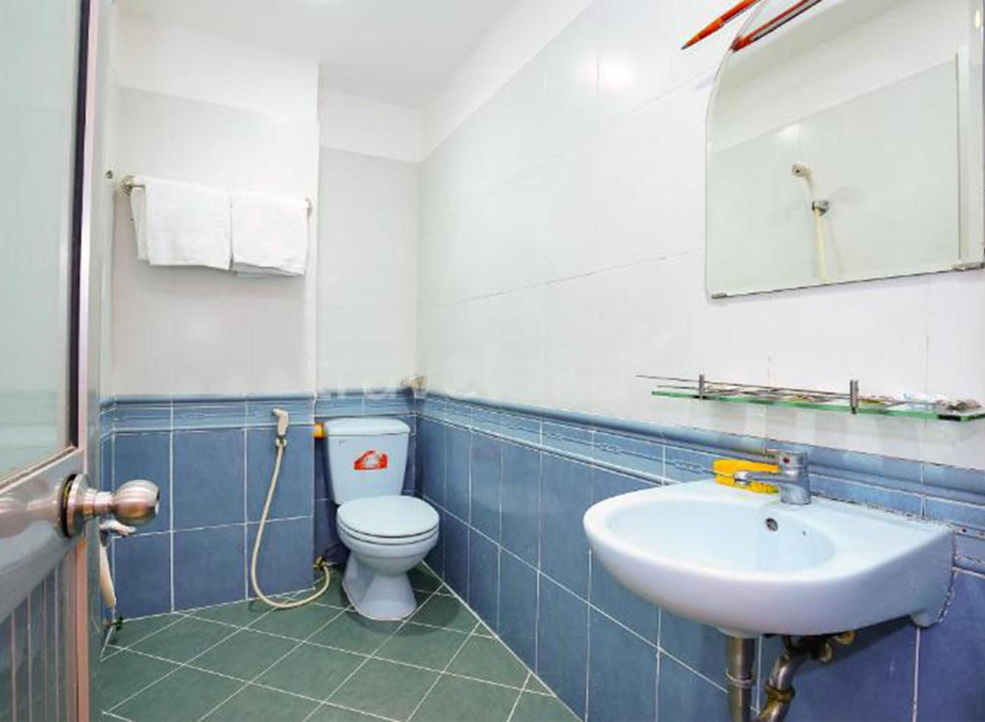 הו צ'י מין סיטי Violet Star Hotel And Spa מראה חיצוני תמונה